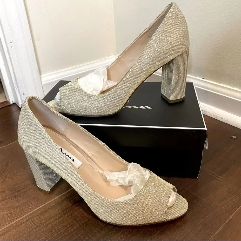 NWT Nina Farlyn gold platinum sparkly bedazzled peep toe heels 10